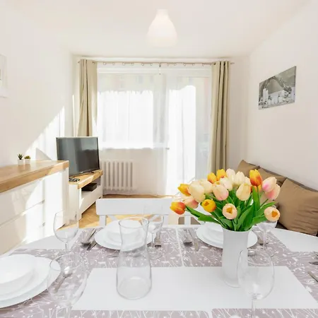 Bright Nevada With Balcony In By Renters * Гданьск