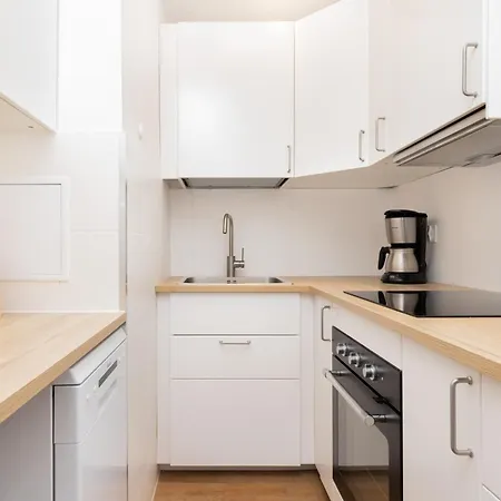 Bright Nevada With Balcony In By Renters Gdańsk