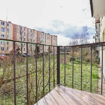 公寓 Bright Nevada With Balcony In By Renters