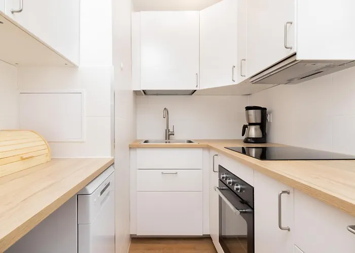 Bright Nevada With Balcony In By Renters Gdansk